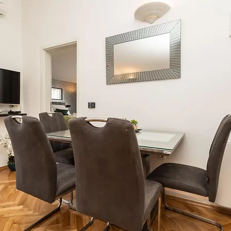 아파트 Dalmatia (adults Only) 프리블라카