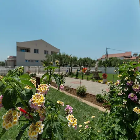 דירה Dalmatia (adults Only)